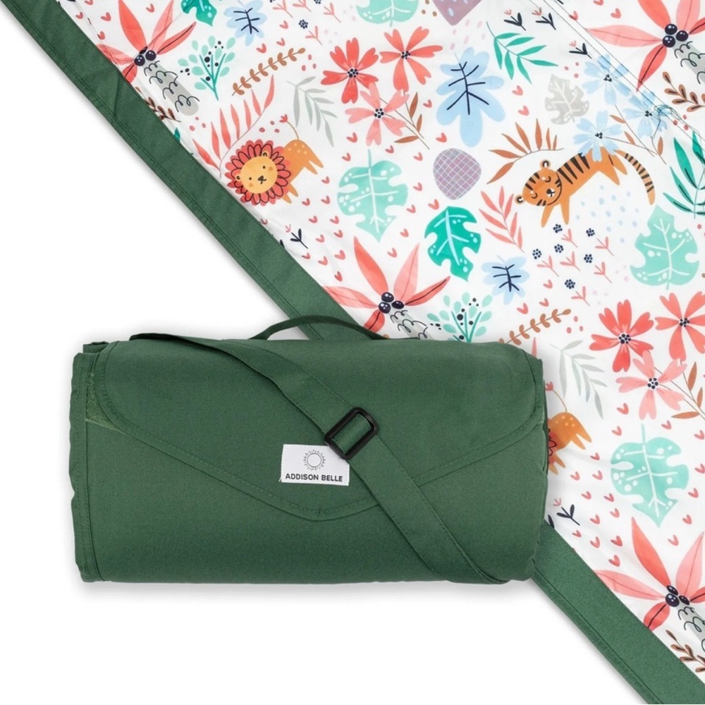 Addison Belle Safari Animals
Outdoor Blanket Green
